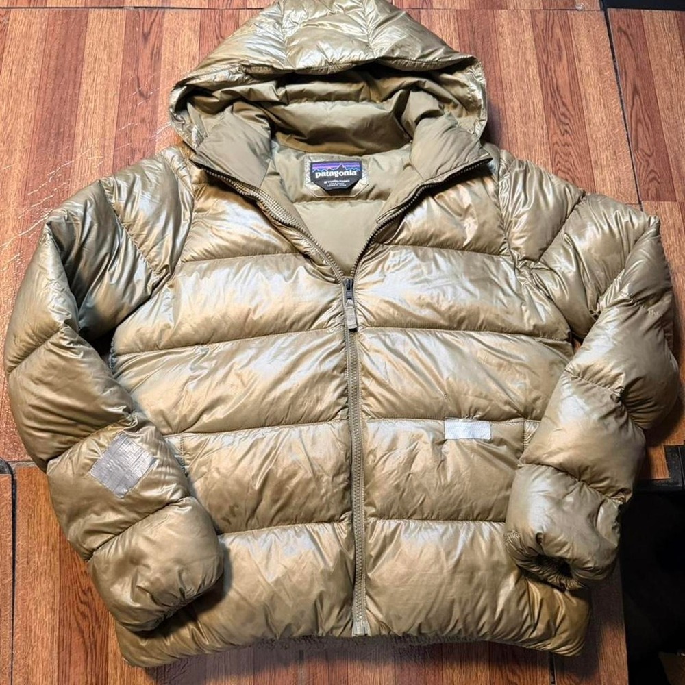 Patagonia Women's Green Ravens Rock Insulated Puff Jacket Medium FLAWS